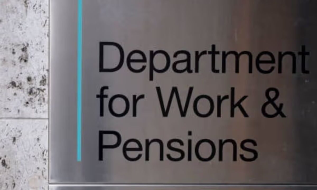 DWP Slashes £50,000 from Benefits With Just 17 Days’ Notice